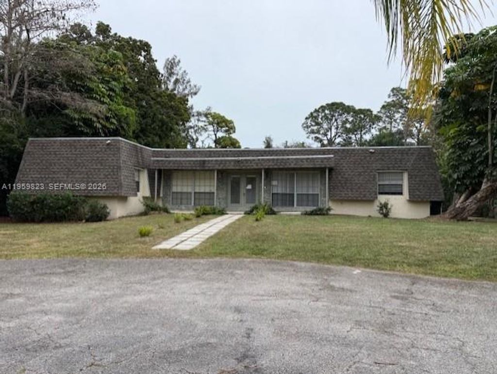 Photo of 17602 Bridle Ln, Jupiter, FL 33478 (MLS # A11959823)