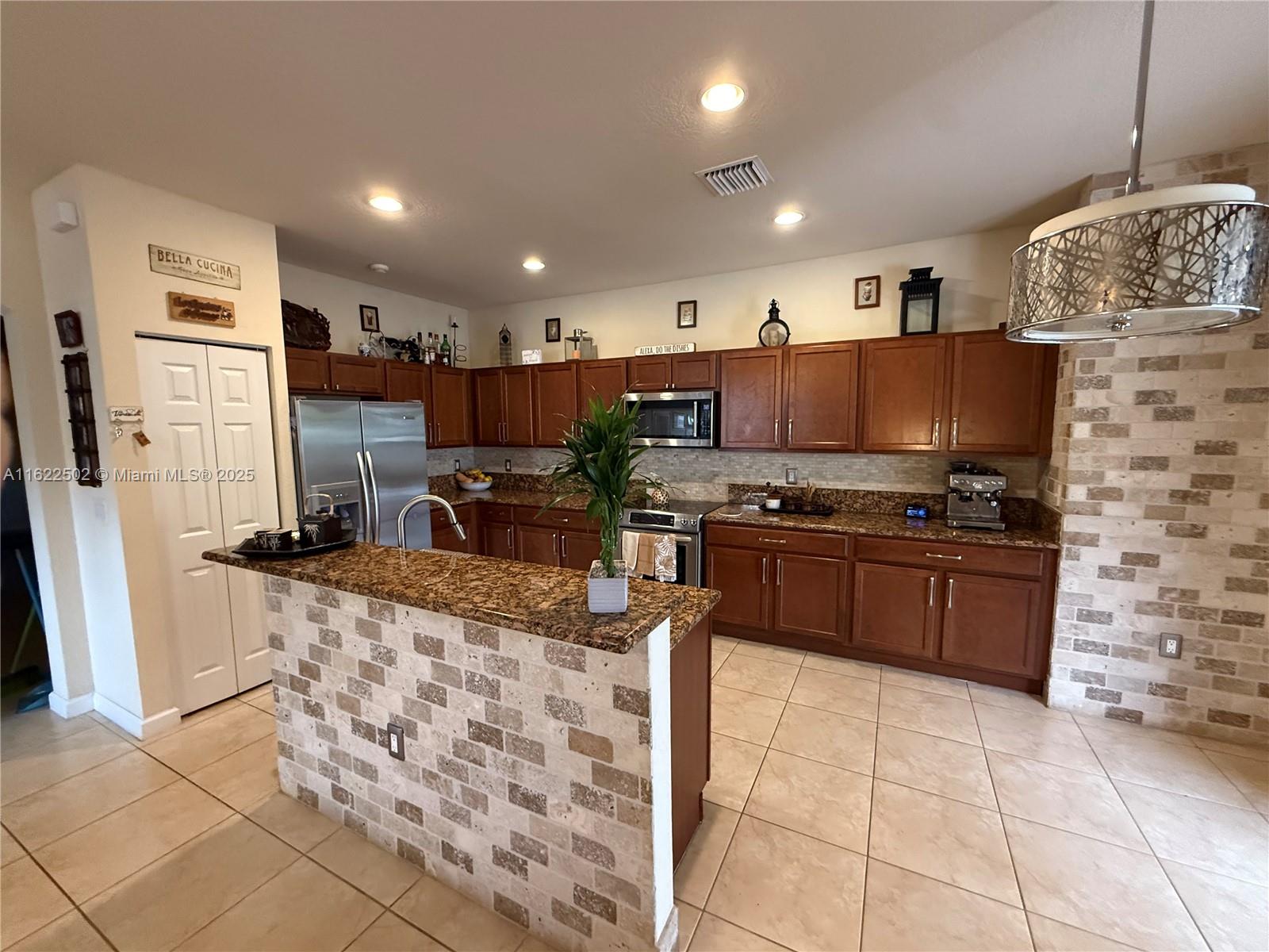 CENTURY GARDENS AT TAMIAM - Residential