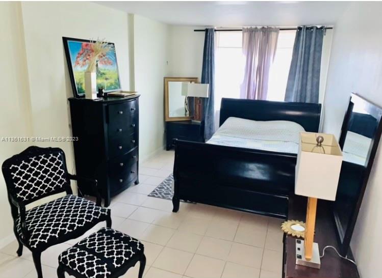 NORTHEAST PALMS CONDO - Residential