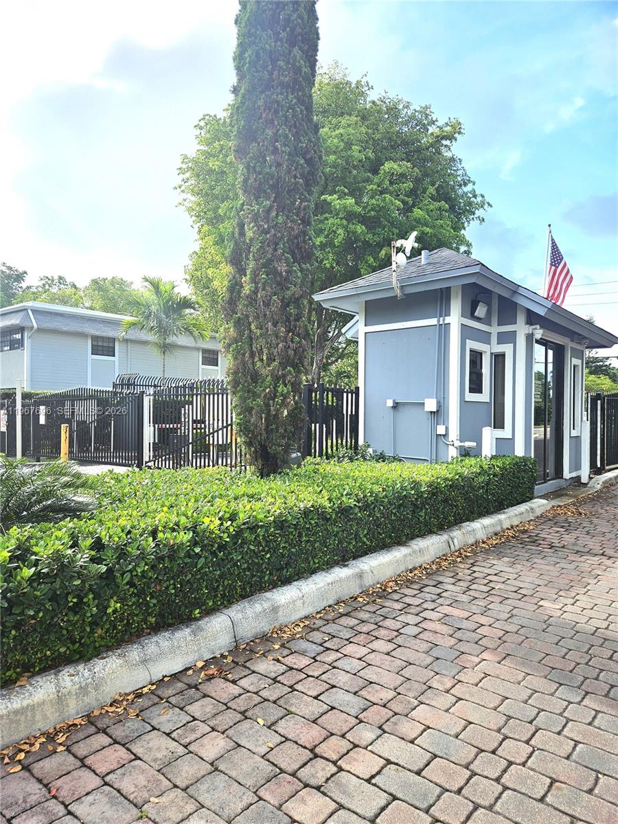 CARMEL AT CALIFORNIA CL C - Residential