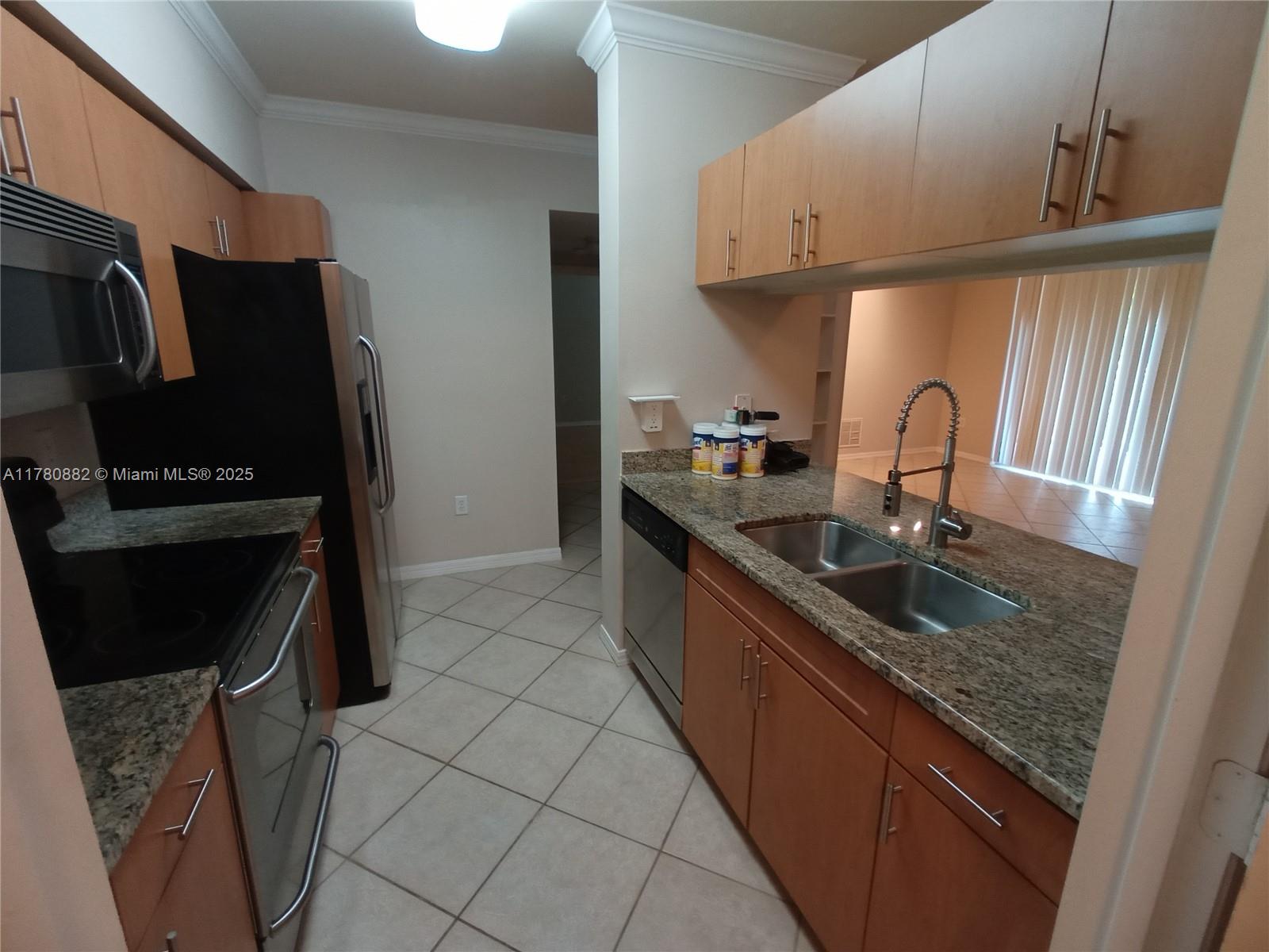 VILLAS AT EMERALD DUNES C - Residential