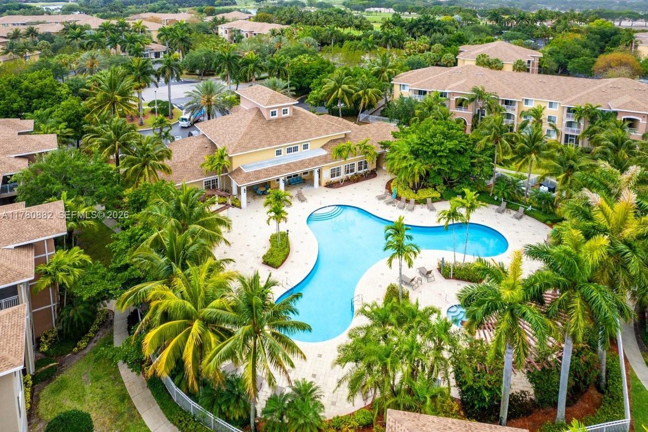 VILLAS AT EMERALD DUNES C - Residential