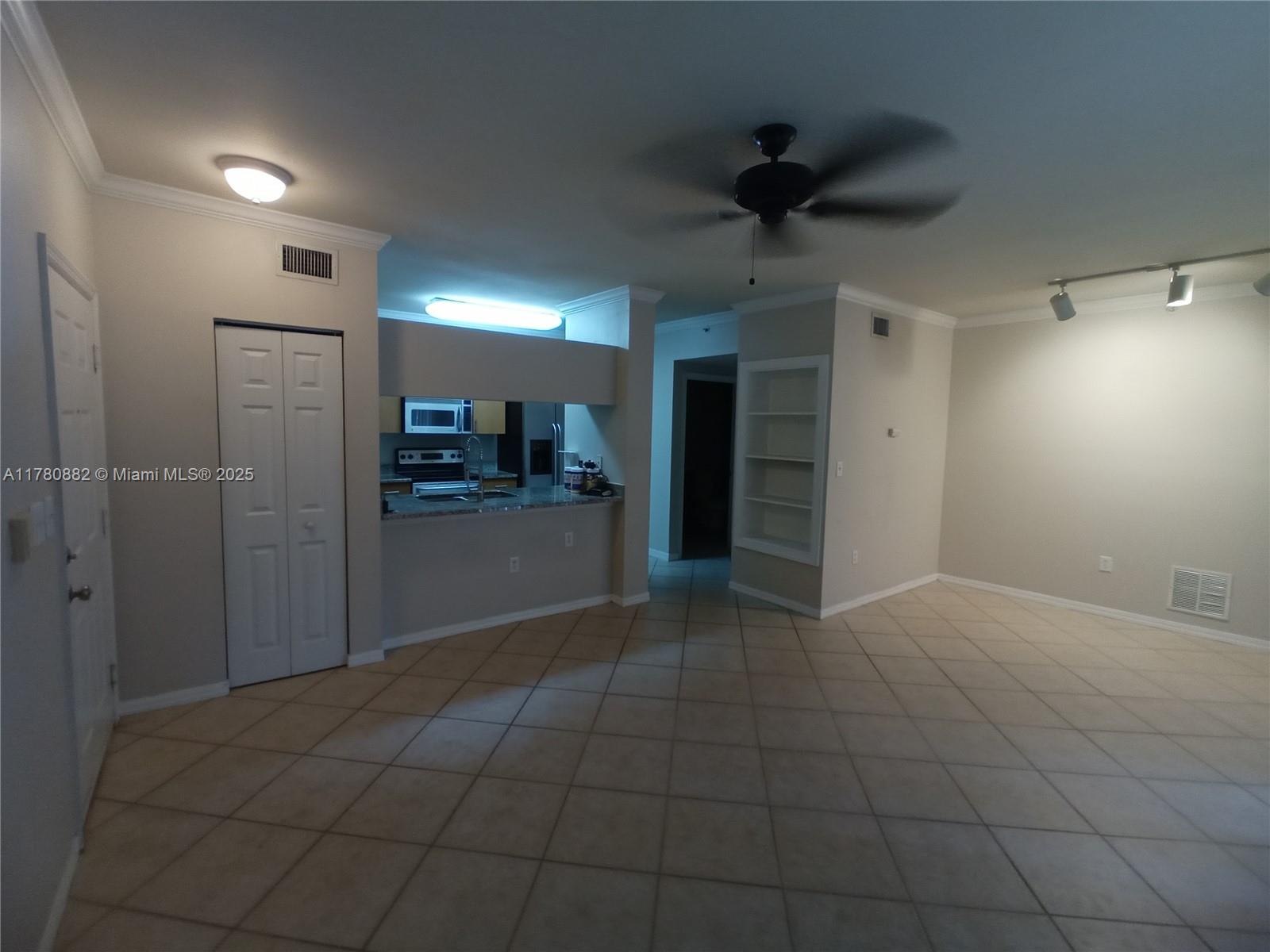 VILLAS AT EMERALD DUNES C - Residential