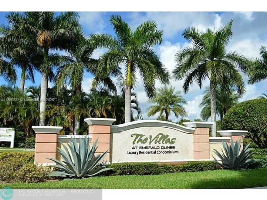Spacious 1 Bedroom With Serene Garden And Golf Course Views. This Condo Has A Covered Parking Spot. High Ceilings With Crown Molding In Living/Dining Rooms. Tile Floors And Wood In Bedrooms. Spacious Walk In Closet. Separate Laundry Room With Washer And Dryer. Emerald Dunes Is A Beautifully Kept, Tropical Resort Style Community. Approval from the association is not required for either the sale or rental of the property.