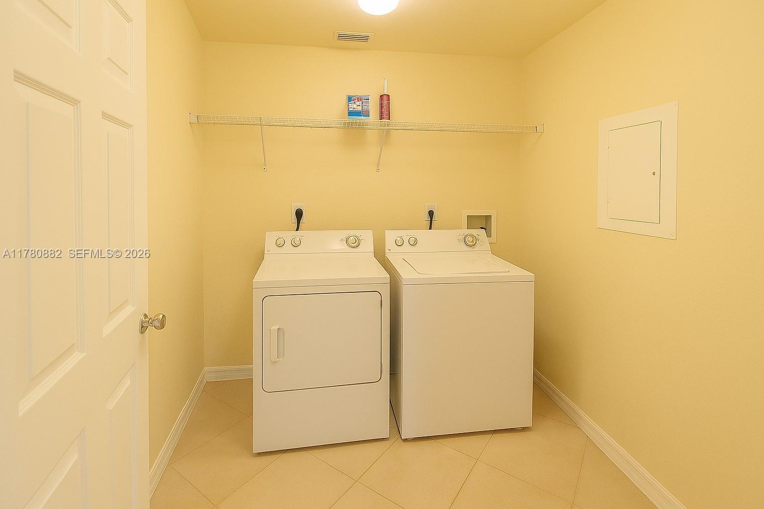 VILLAS AT EMERALD DUNES C - Residential