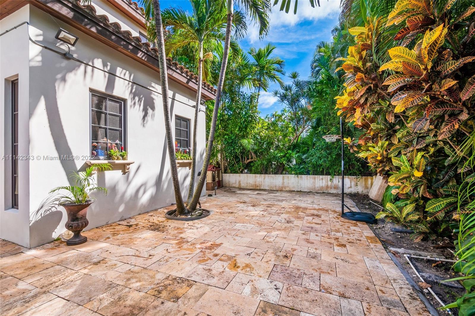 BAL HARBOUR RESIDENTIAL S - Residential