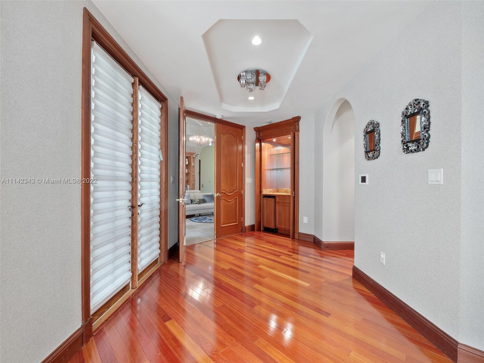 BAL HARBOUR RESIDENTIAL S - Residential