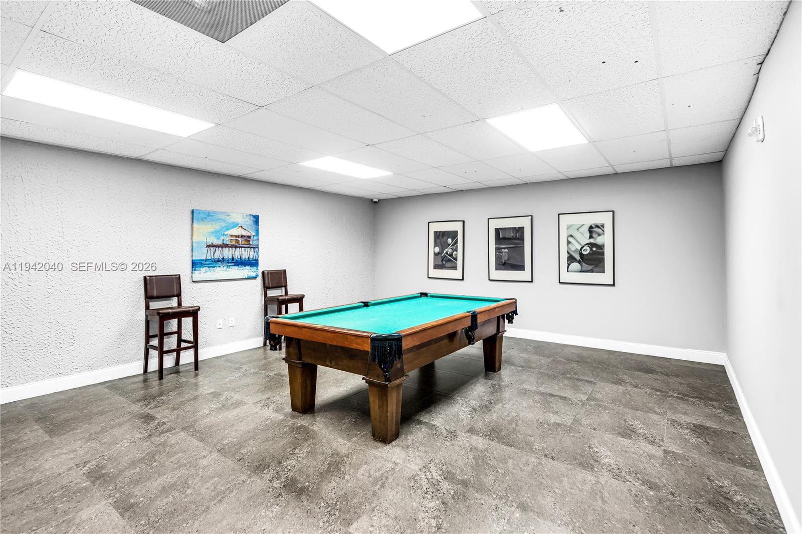 200 LESLIE CONDO - Residential