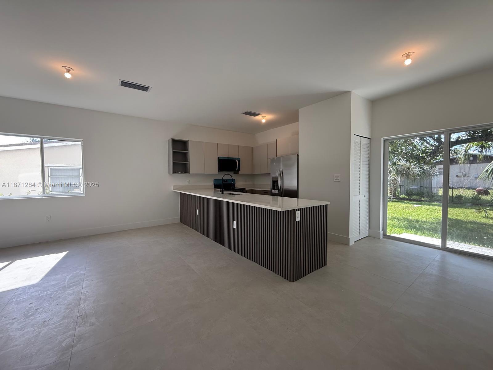 WASHINGTON PARK FIRST ADD - Residential Lease