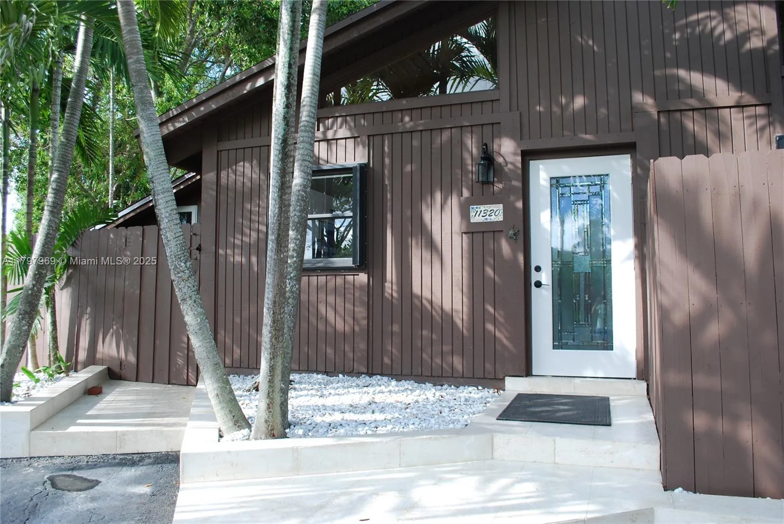 Miami, Florida 33176, United States, 2 Bedrooms Bedrooms, ,2 BathroomsBathrooms,Residential,Active,123819