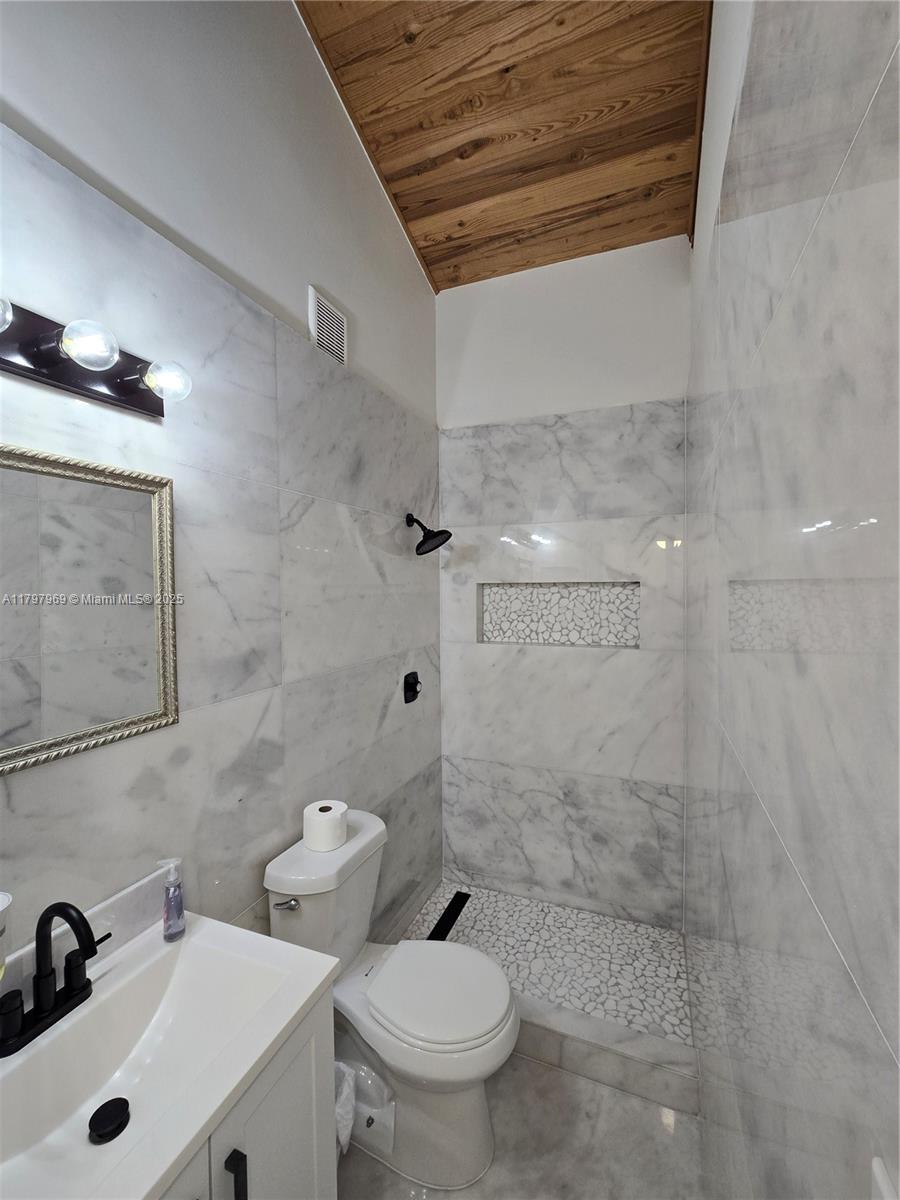 KILLIAN PINES TOWNHOUSES - Residential