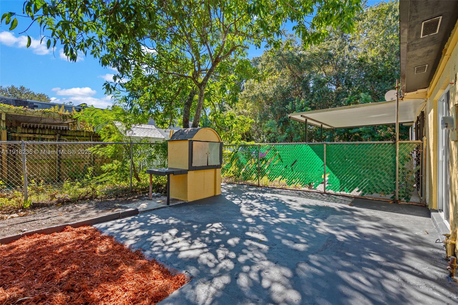 VISTA TOWNHOUSE SEC C - Residential