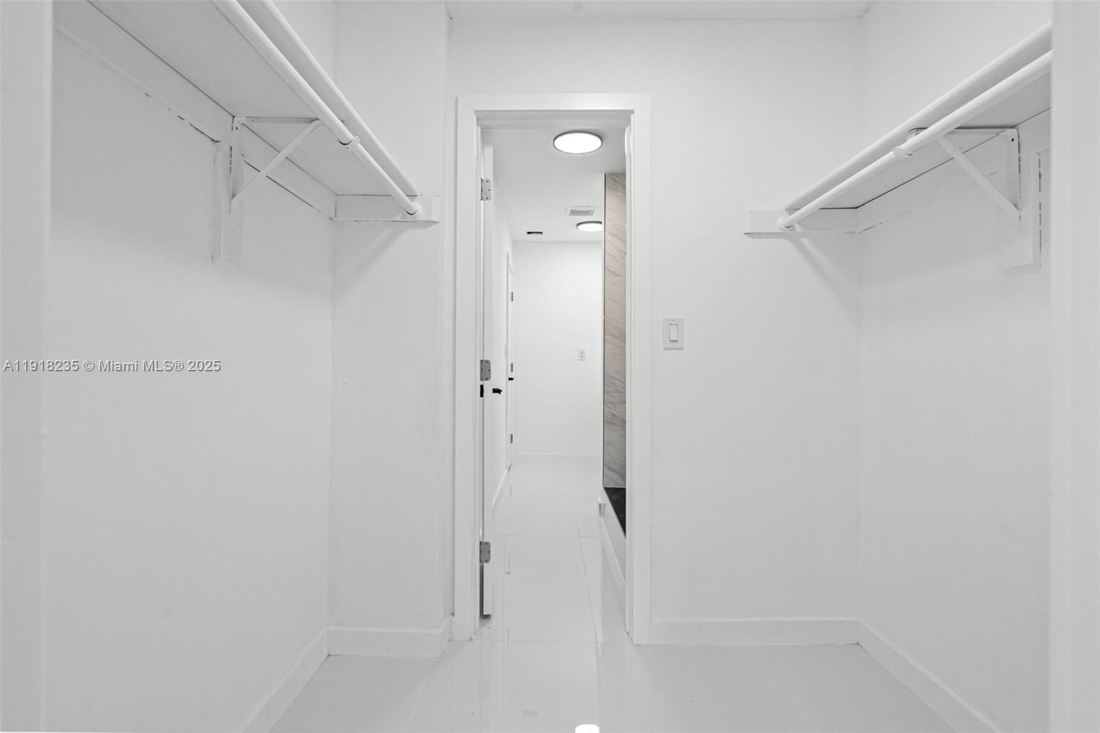 VISTA TOWNHOUSE SEC C - Residential