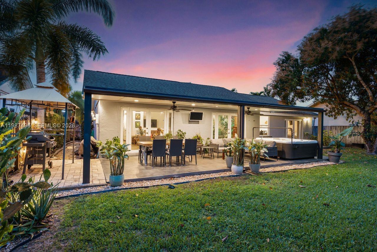 LINDGREN CENTRAL - Residential