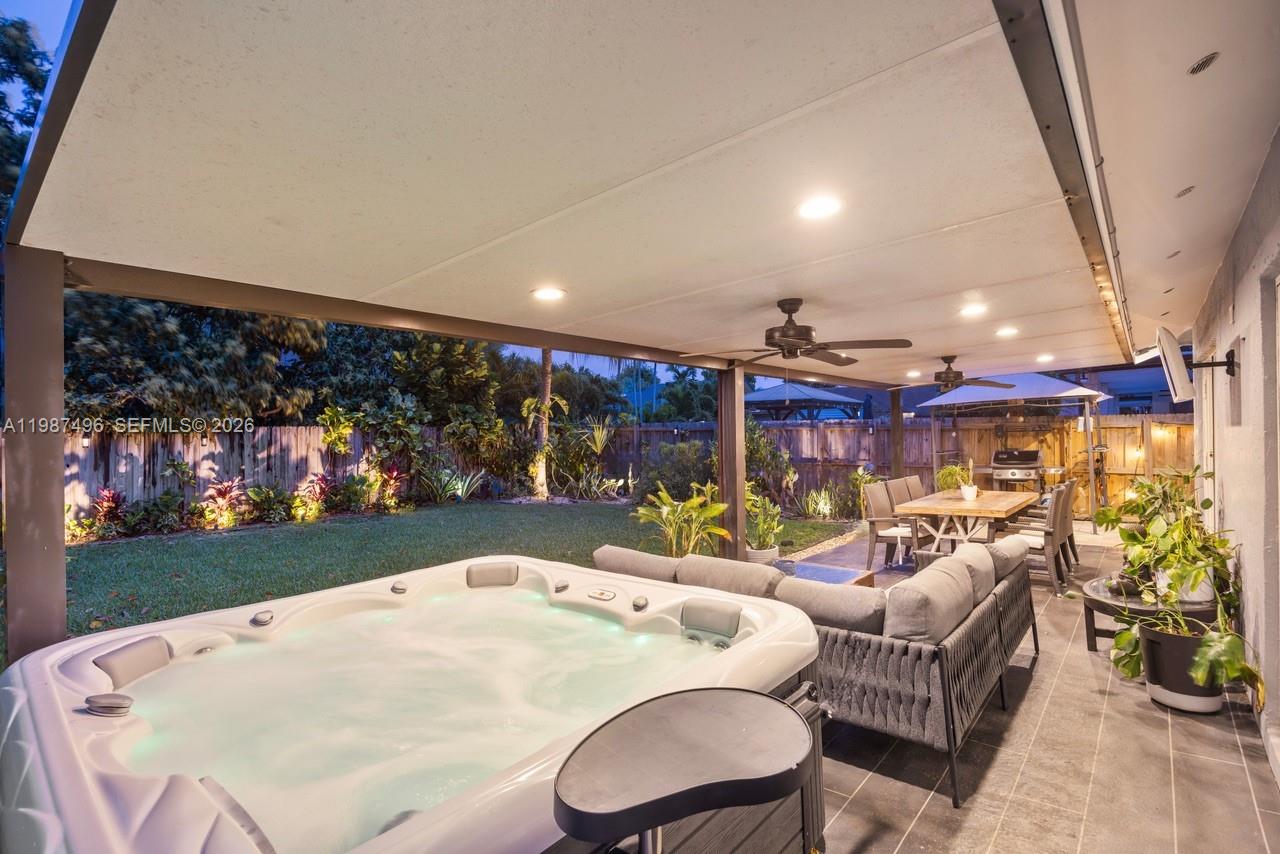 LINDGREN CENTRAL - Residential