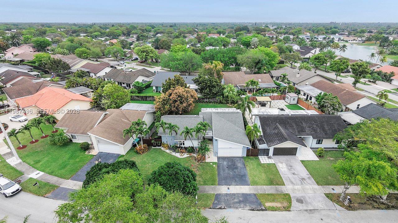 LINDGREN CENTRAL - Residential