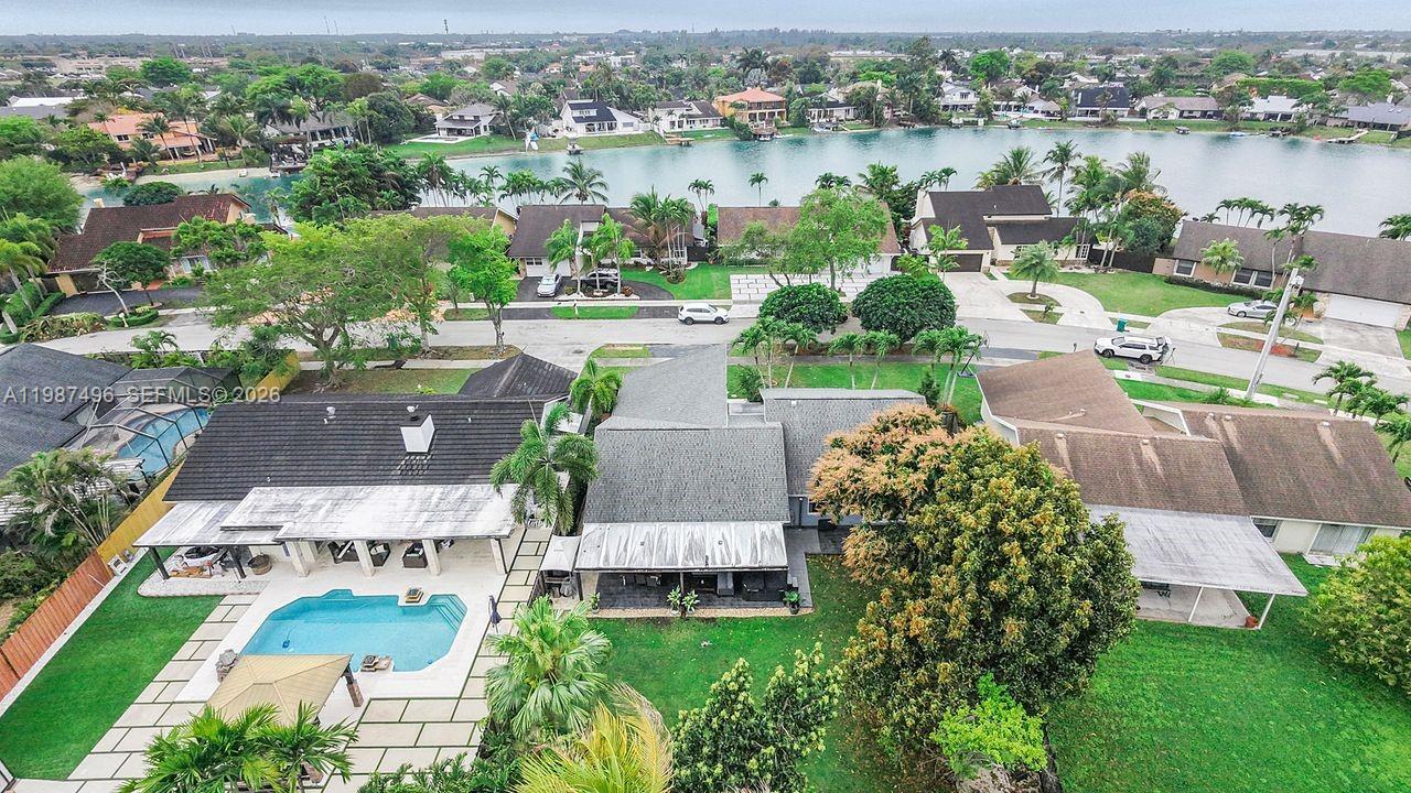 LINDGREN CENTRAL - Residential