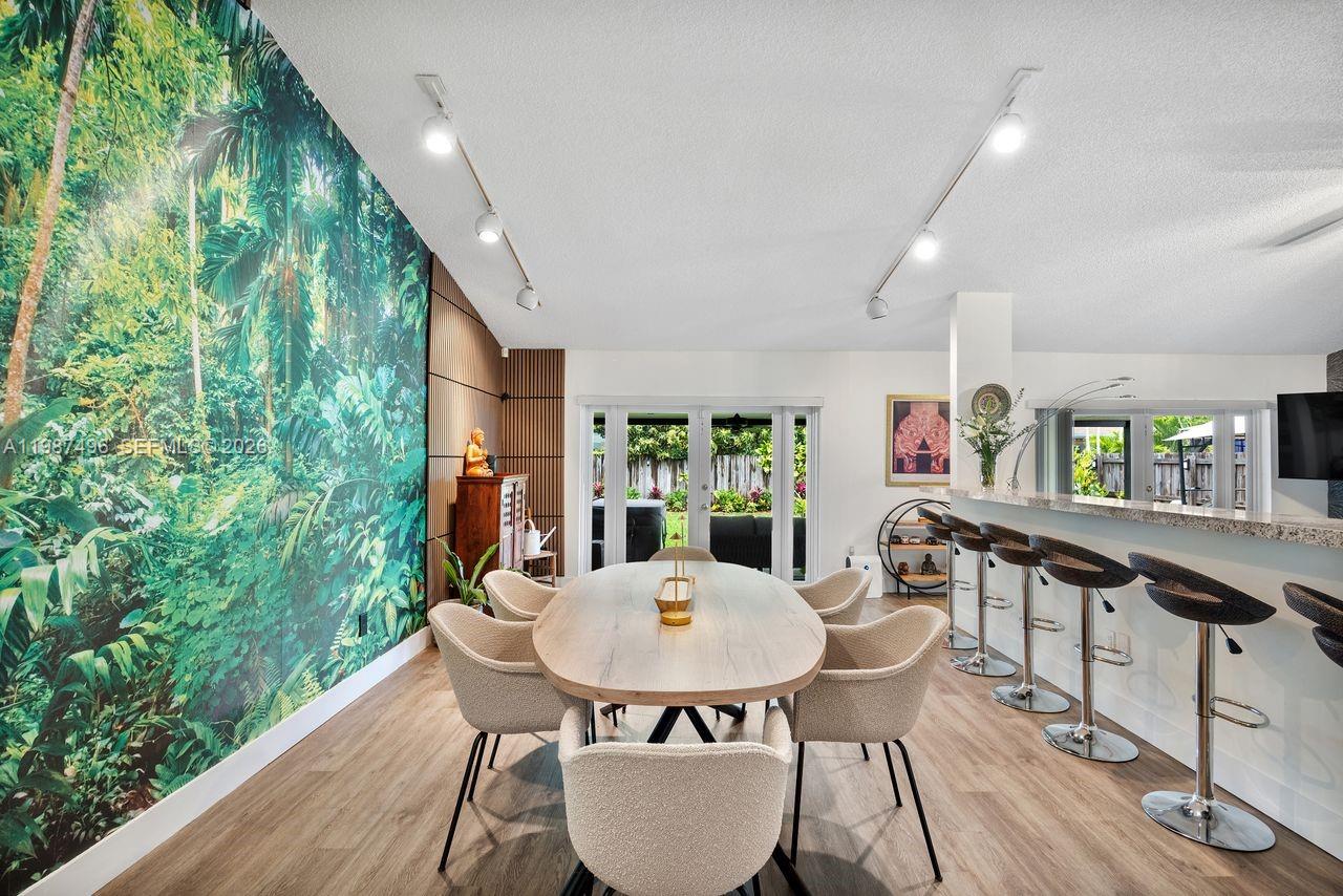 LINDGREN CENTRAL - Residential