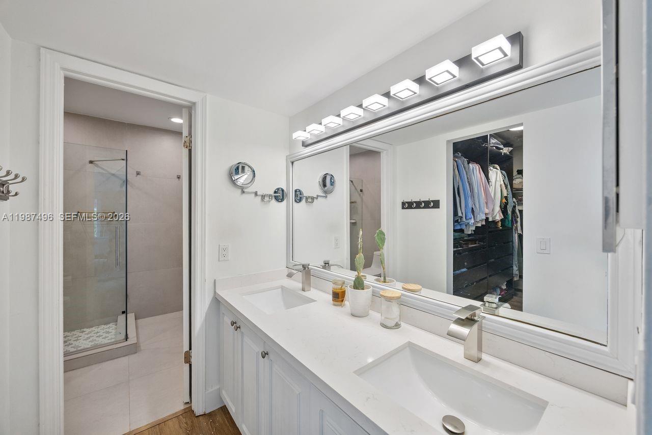 LINDGREN CENTRAL - Residential