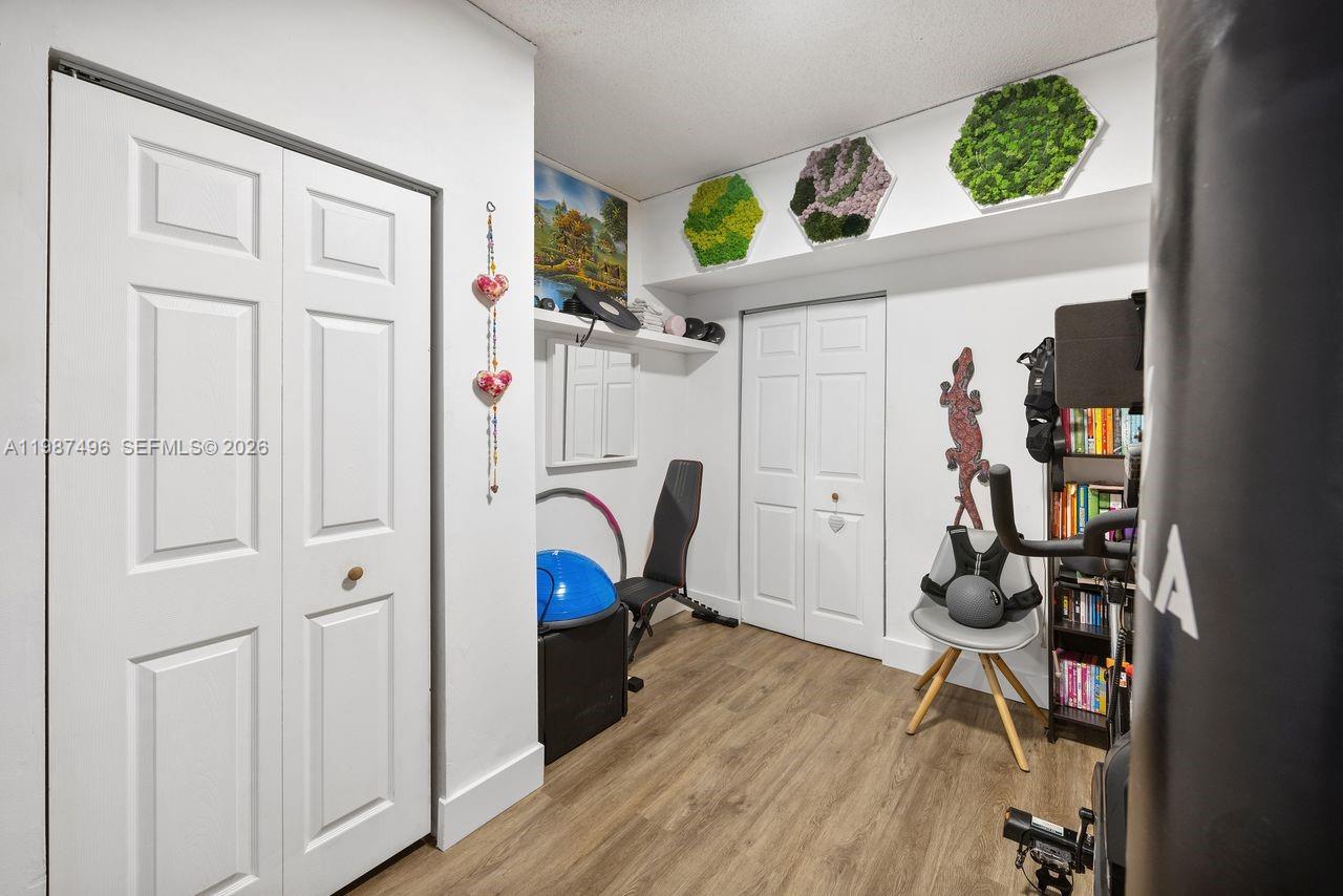 LINDGREN CENTRAL - Residential