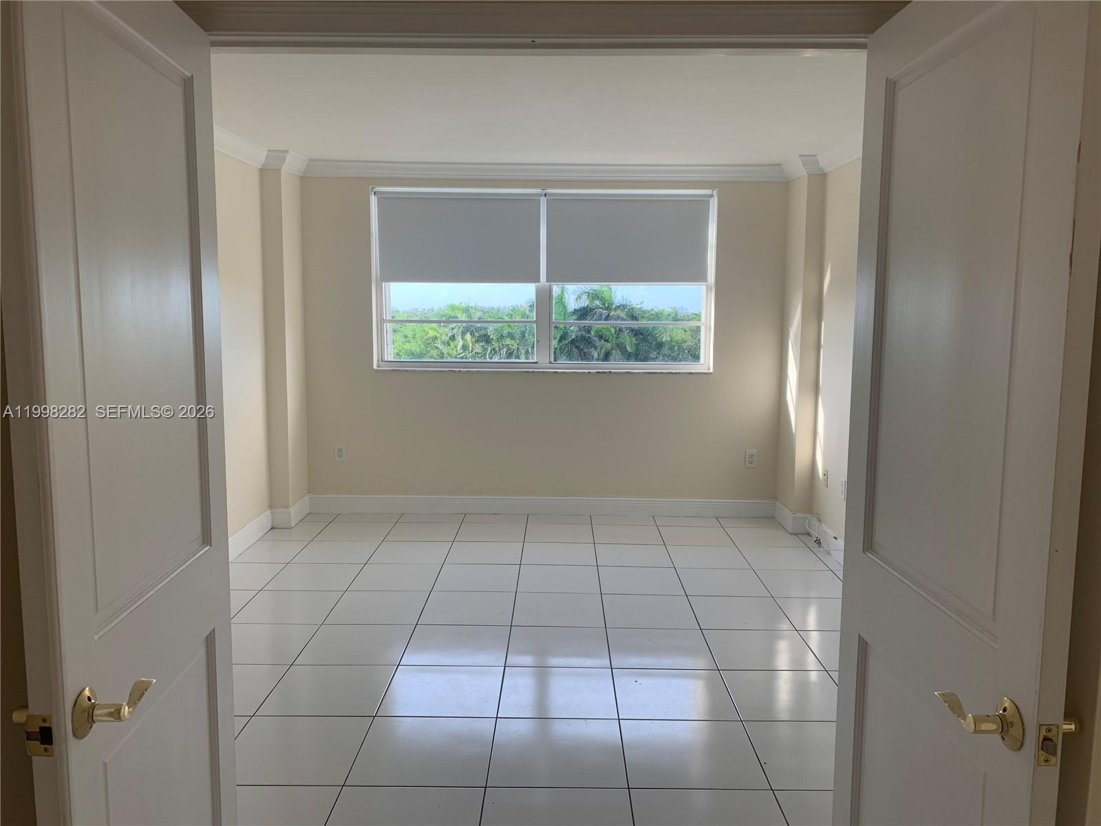 KEY BISCAYNES COMMODORE C - Residential