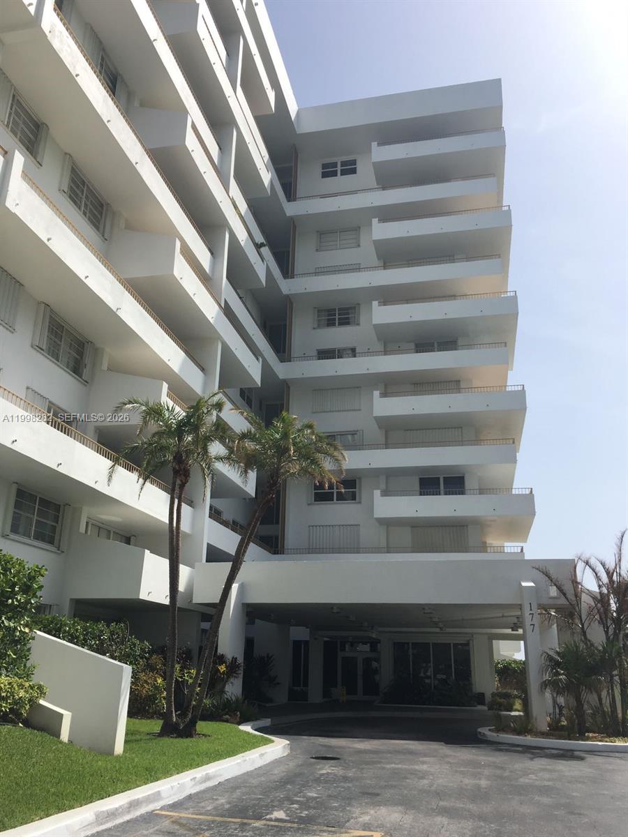 KEY BISCAYNES COMMODORE C - Residential