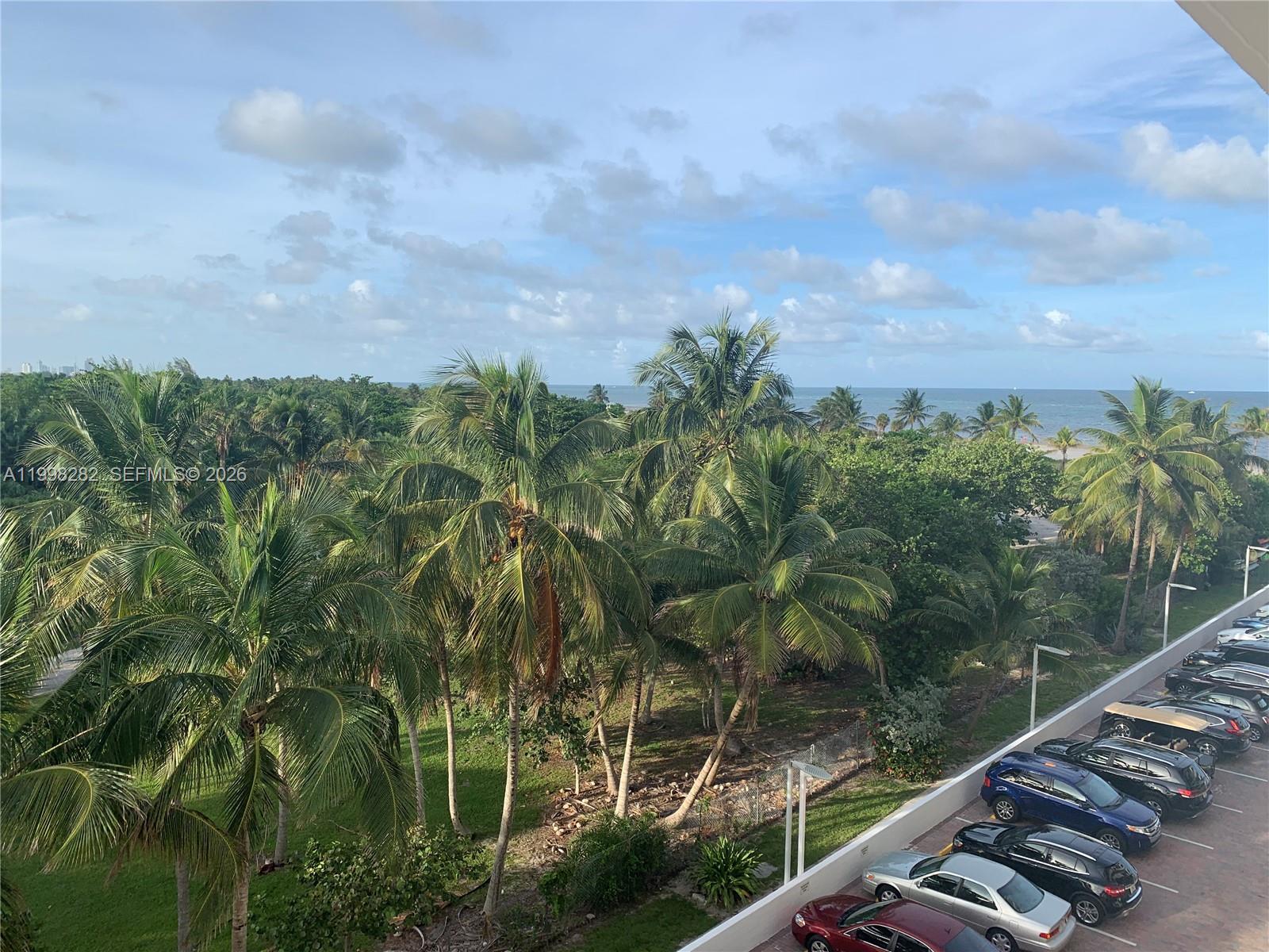 KEY BISCAYNES COMMODORE C - Residential