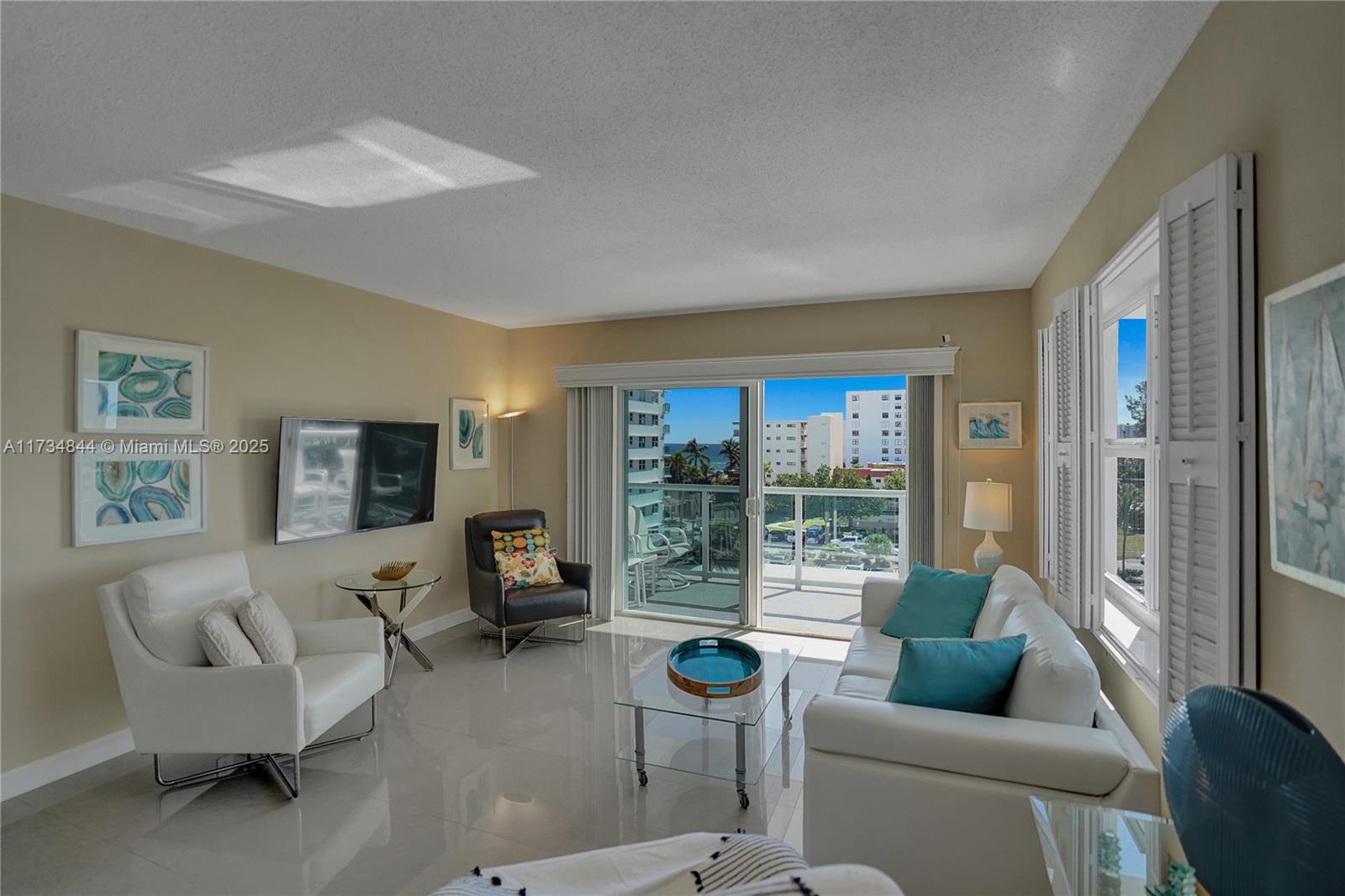 TIFFANY GARDENS NORTH CON - Residential