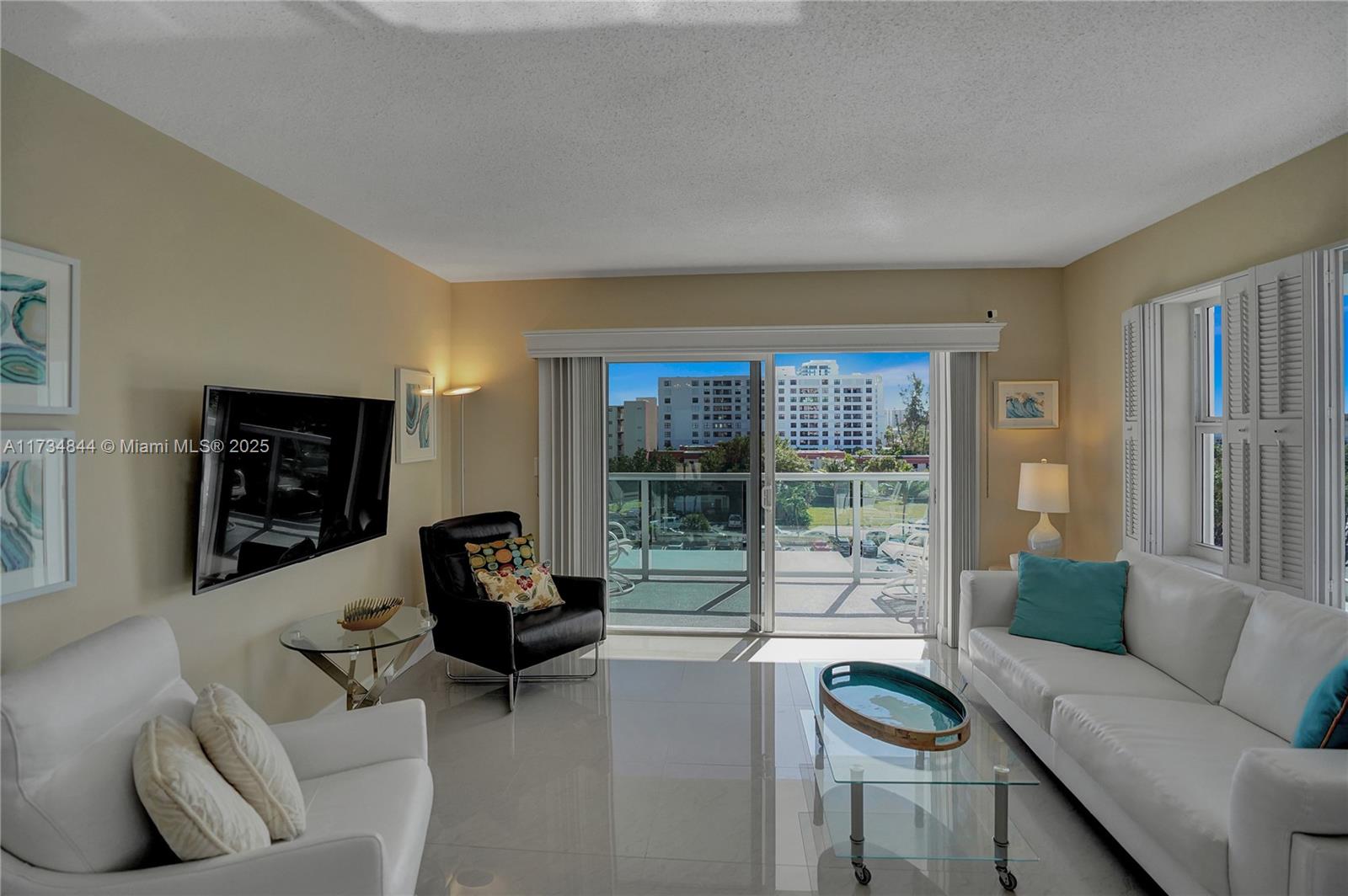 TIFFANY GARDENS NORTH CON - Residential