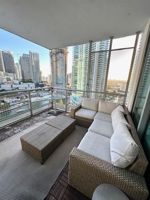 WIND CONDOMINIUM - Residential Lease