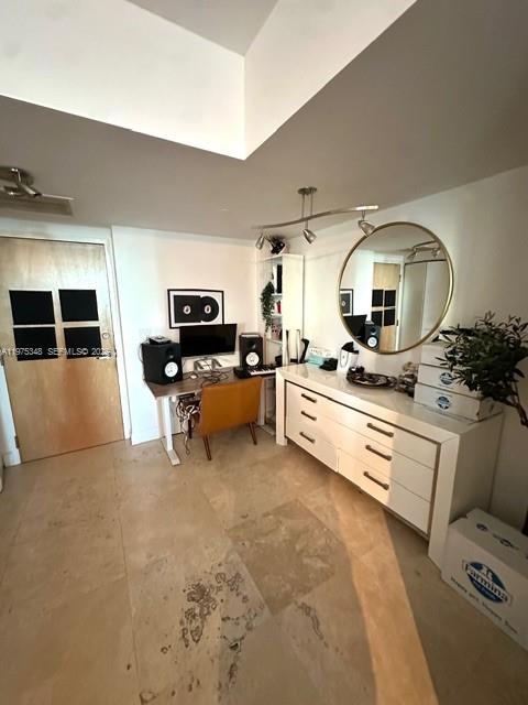 350 S Miami Ave 2110