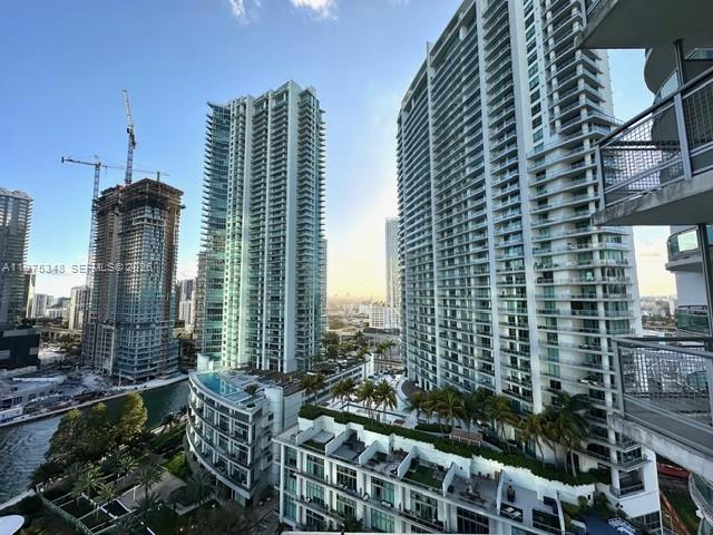 WIND CONDOMINIUM - Residential Lease