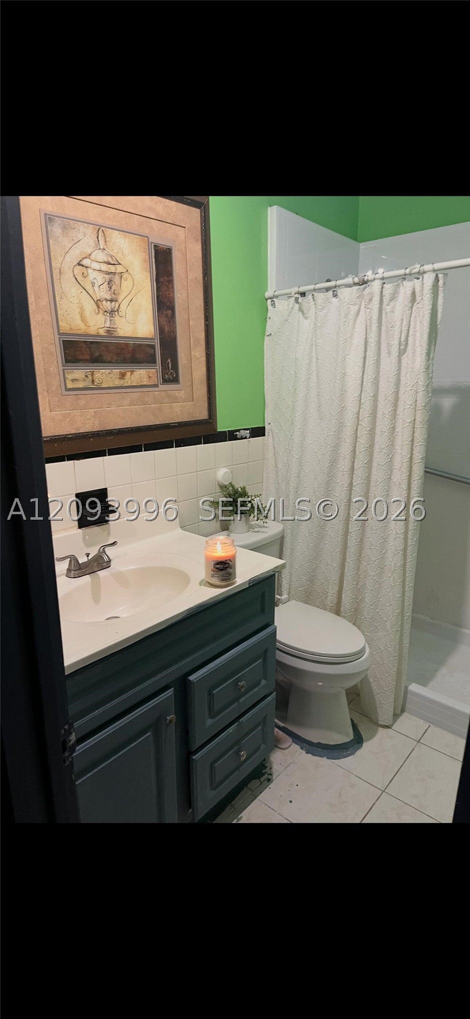 Photo of 140 NE 17th Ct, Pompano Beach, FL 33060 (MLS # A12093996)