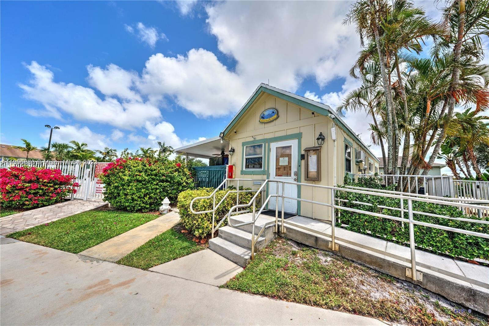 RIVERWALK 1 - Residential Lease