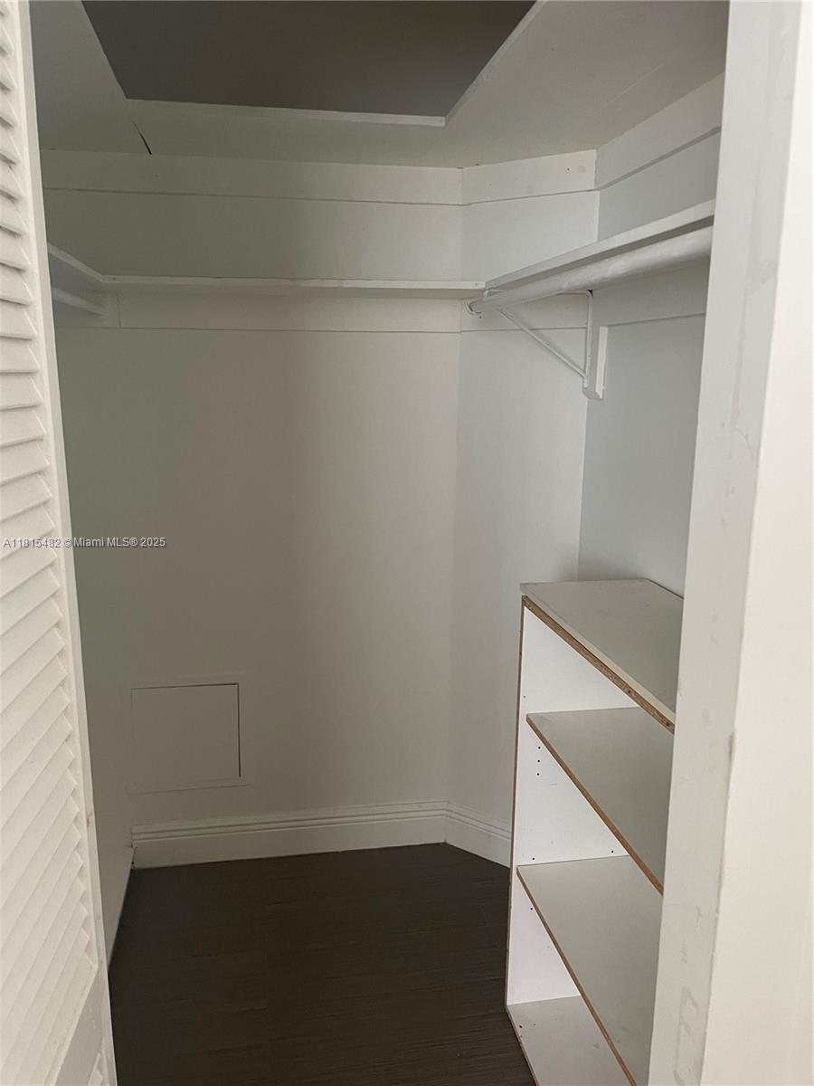 801 Brickell Bay Dr 767