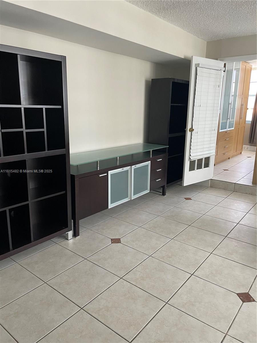 801 Brickell Bay Dr 767