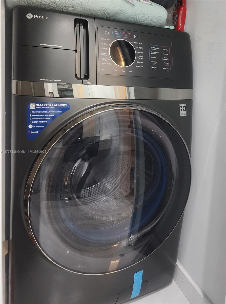 ALEXANDER TOWERS CONDO - Residential Lease