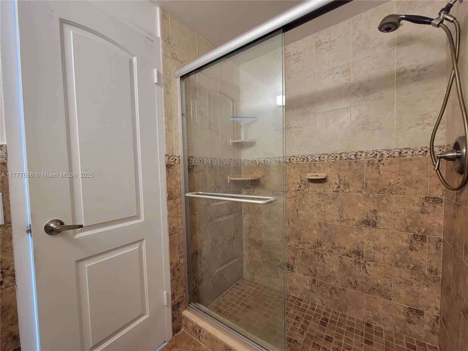 ALEXANDER TOWERS CONDO - Residential Lease