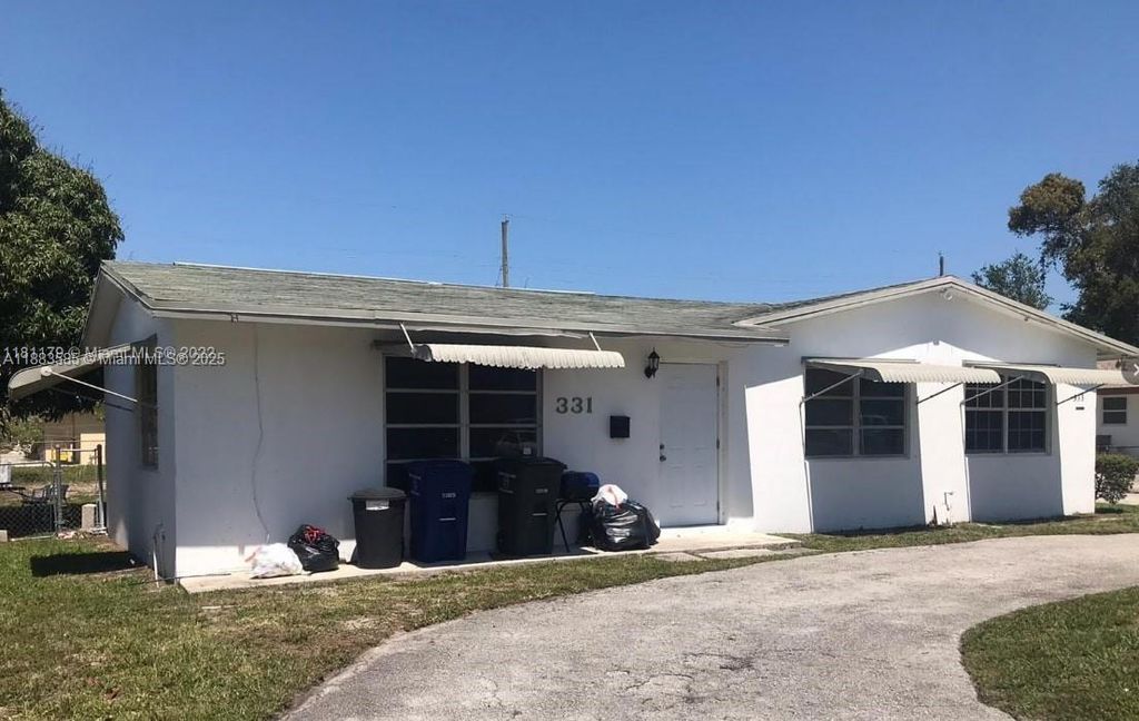 Photo of 333 Silver Beach Rd #333, Lake Park, FL 33403 (MLS # A11883585)