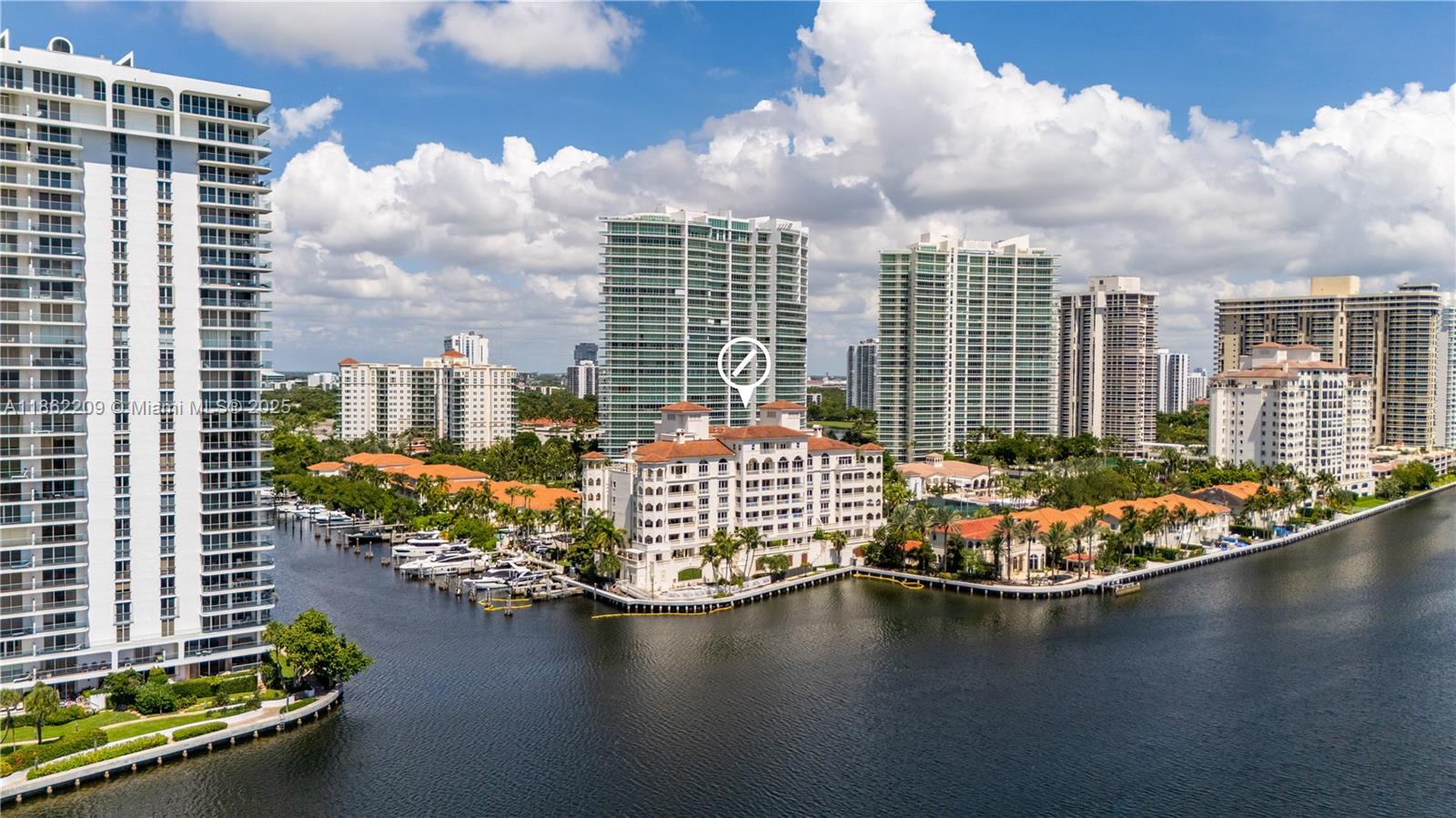 BELLA VISTA MID-RISE SOUT - Residential