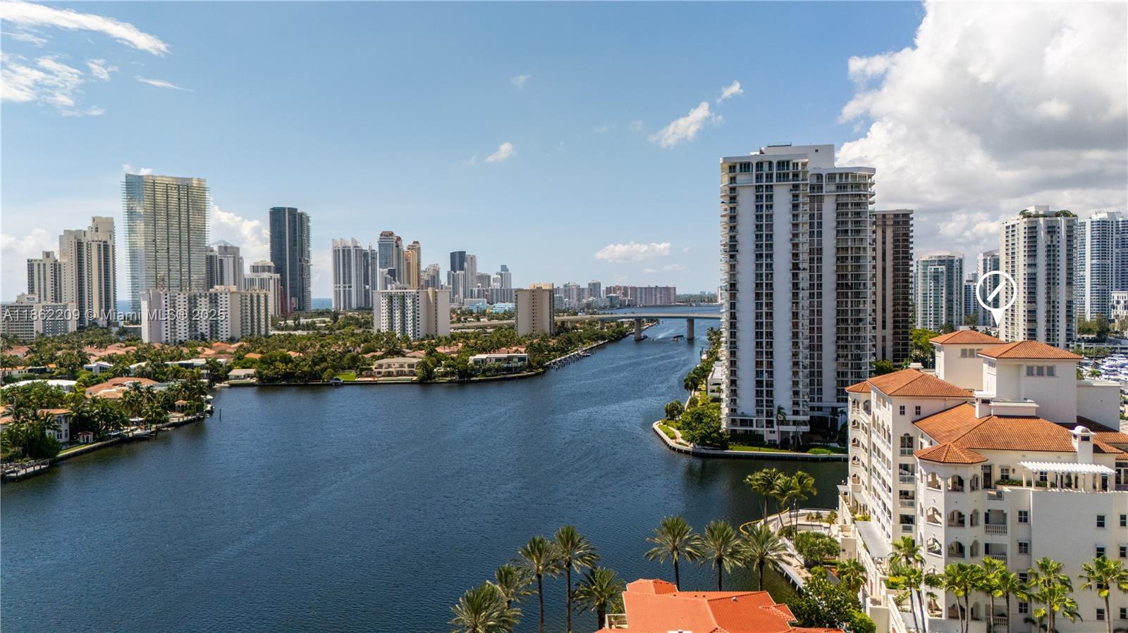 BELLA VISTA MID-RISE SOUT - Residential