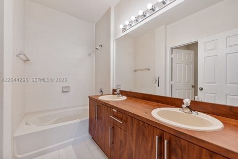 Tiny photo for 1452 SE 25th Ave, Homestead, FL 33035 (MLS # A12044296)