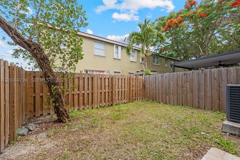 Tiny photo for 1452 SE 25th Ave, Homestead, FL 33035 (MLS # A12044296)
