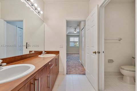 Tiny photo for 1452 SE 25th Ave, Homestead, FL 33035 (MLS # A12044296)