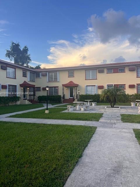 SWEET-EL CONDO - Residential