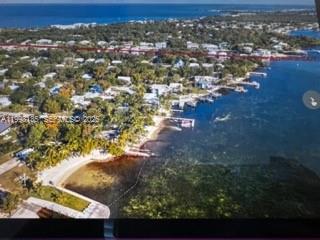 LARGO SOUND PARK 1ST ADD - Residential Lease