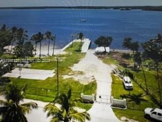LARGO SOUND PARK 1ST ADD - Residential Lease