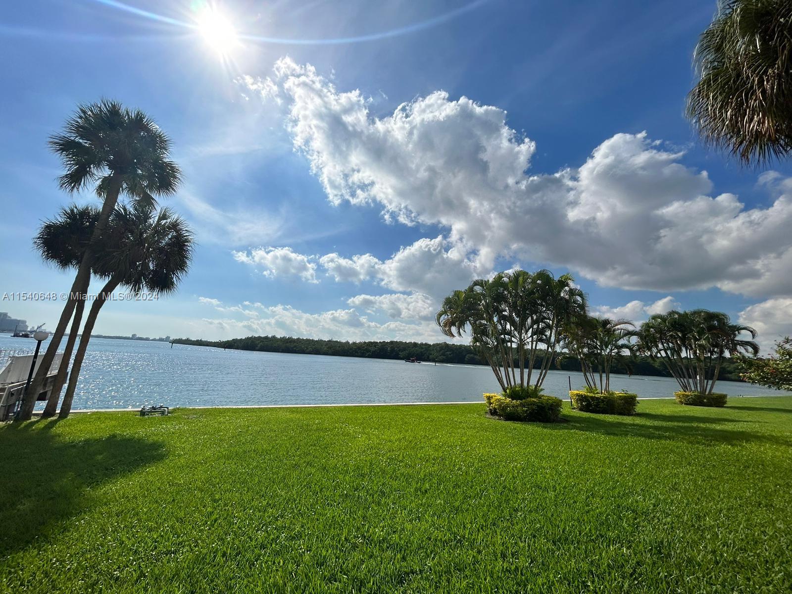 ARLEN HOUSE CONDO - Residential