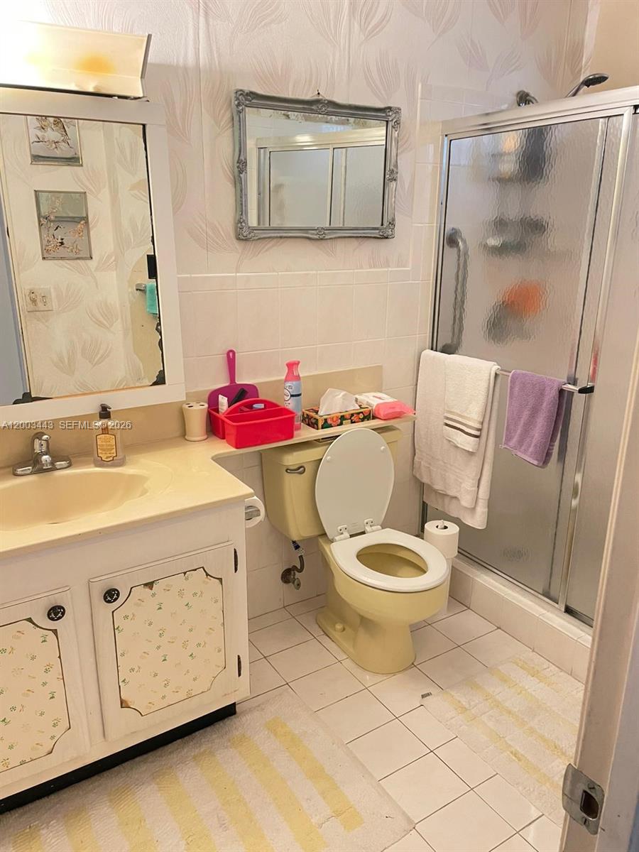 500 NE 14th Ave 306