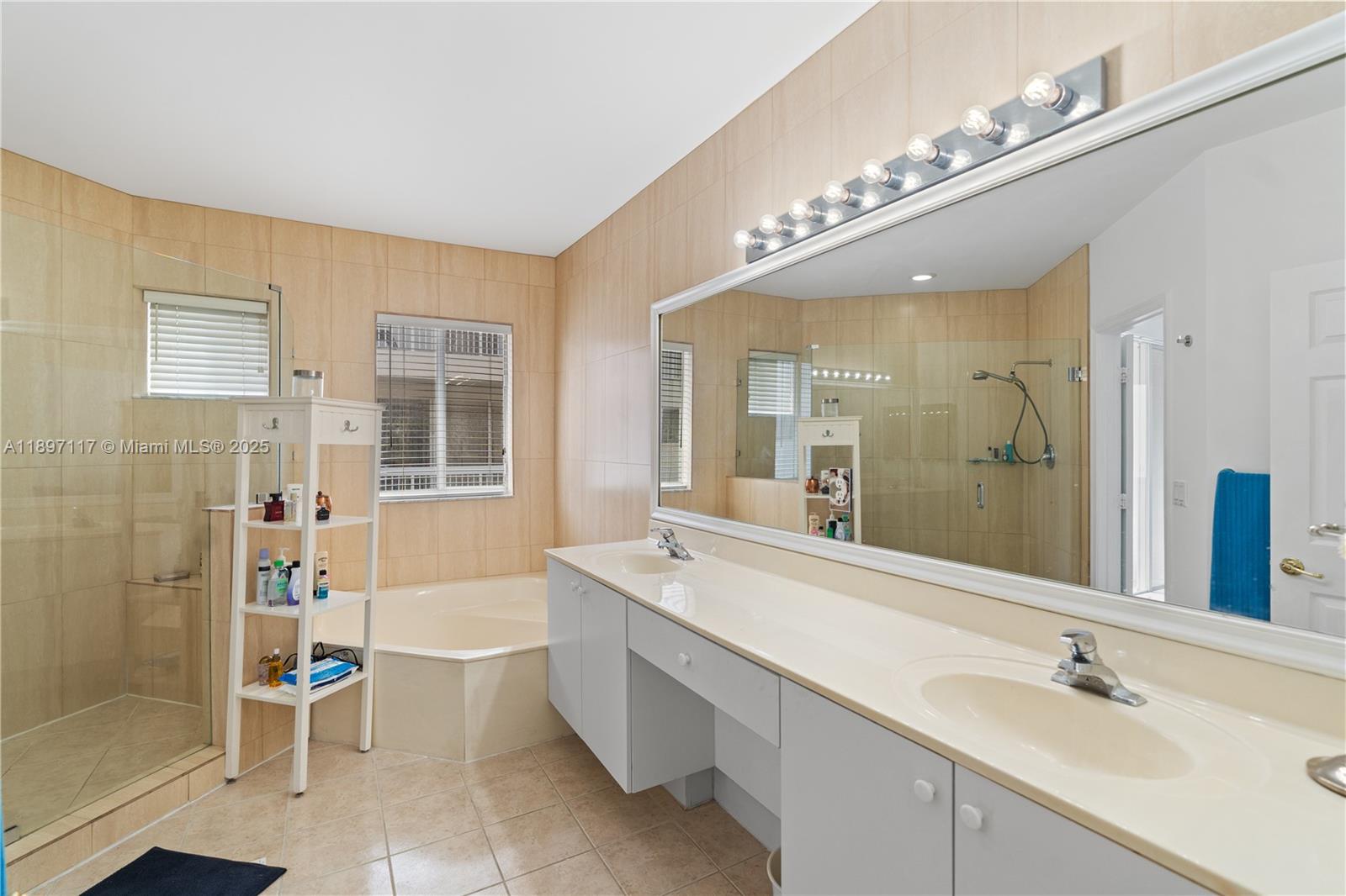 MARINA COVE AT HARBOR VIL - Residential Lease